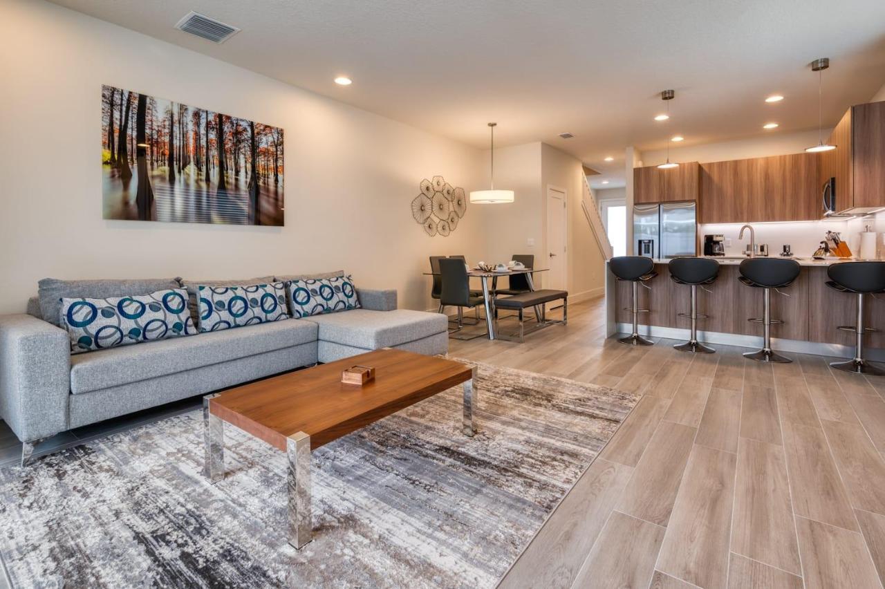 Pleasant Townhome With Private Pool Near Disney Four Corners Εξωτερικό φωτογραφία