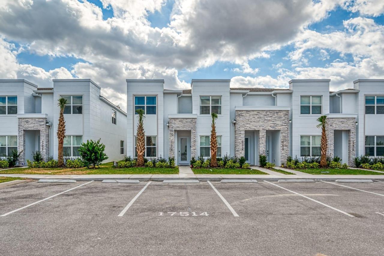 Pleasant Townhome With Private Pool Near Disney Four Corners Εξωτερικό φωτογραφία